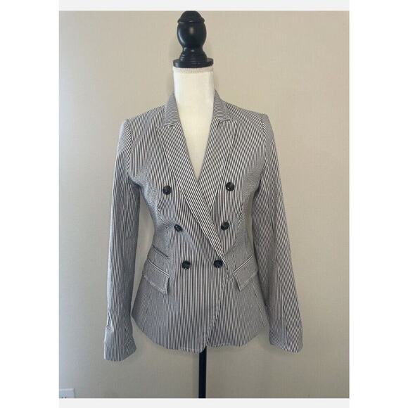 Banana Republic Seersucker Blazer Jacket Navy Stripe Size 2 Double Breasted - Picture 2 of 16